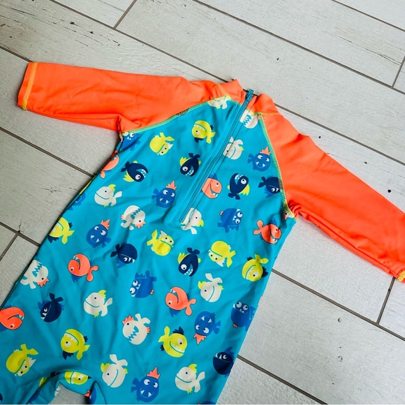 Mini Club Fish Rashguard Size 3-4 Years - Picture 5 of 5